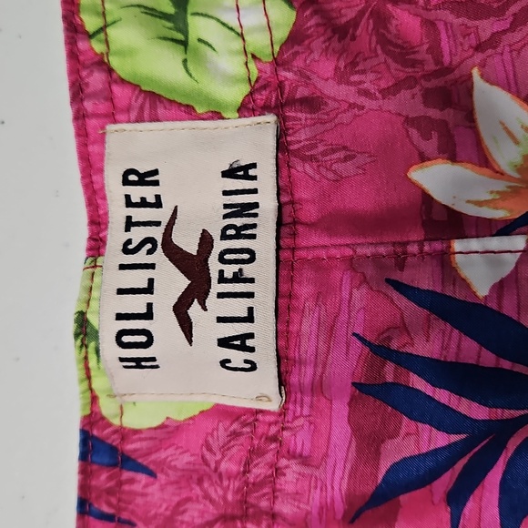 HOLISTER CALIFORNIA swim trunks - Picture 5 of 13